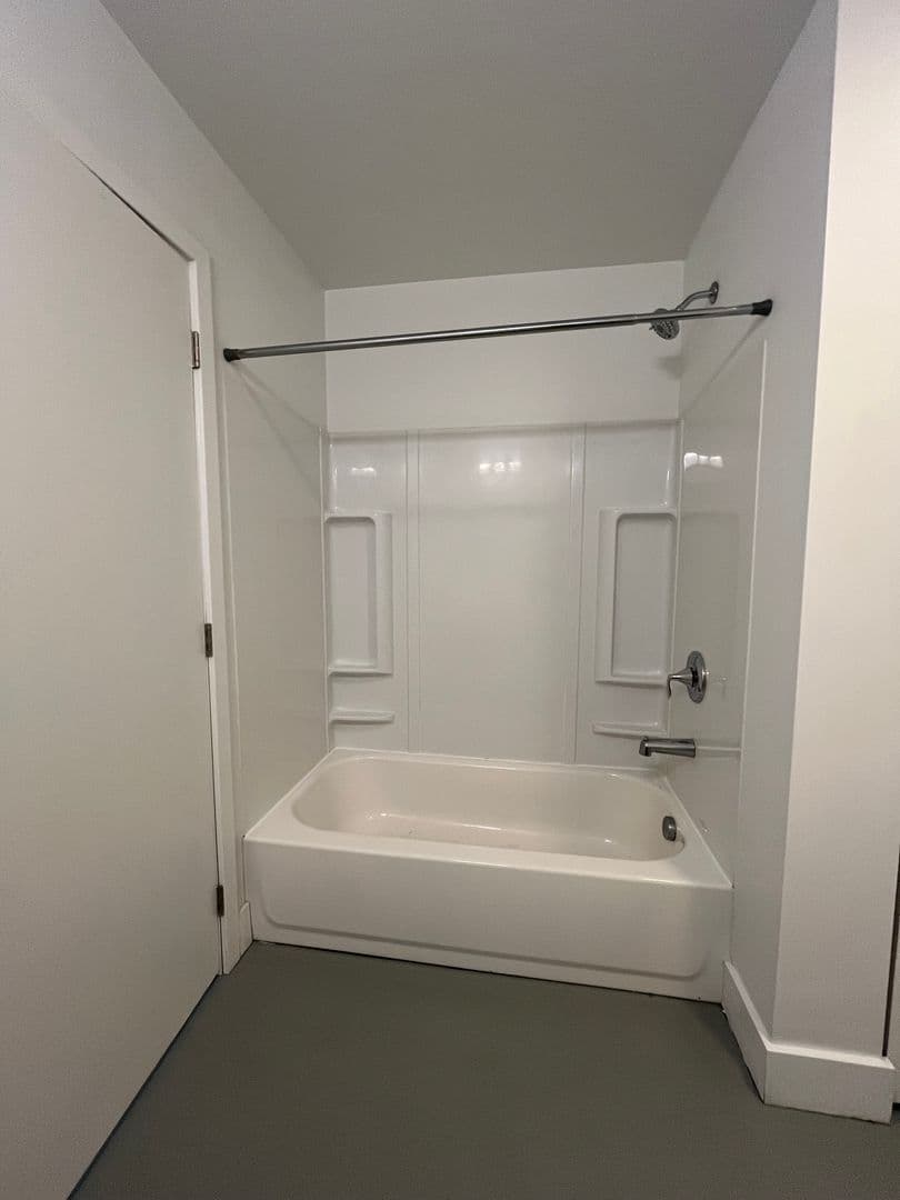 Pittsburgh Apartment: 436 First Ave
