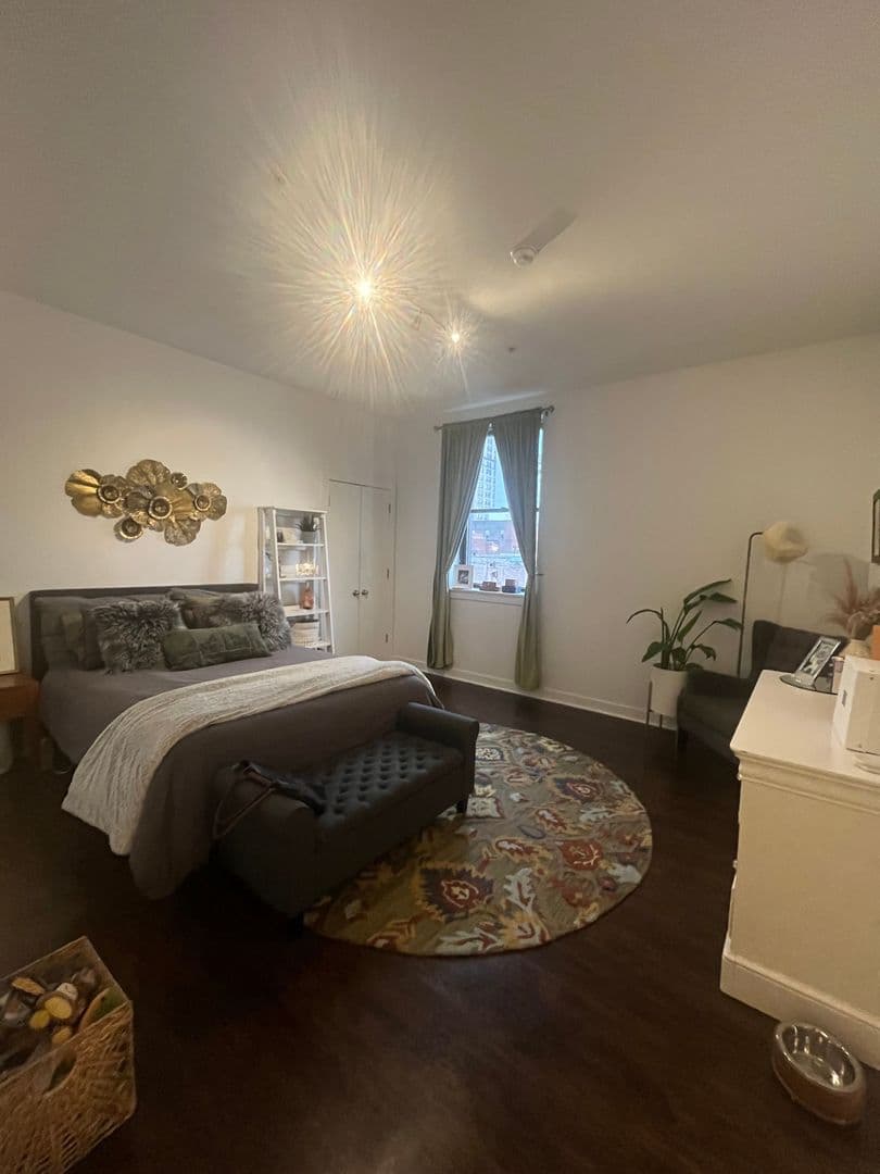 Pittsburgh Apartment: 909 Penn Ave