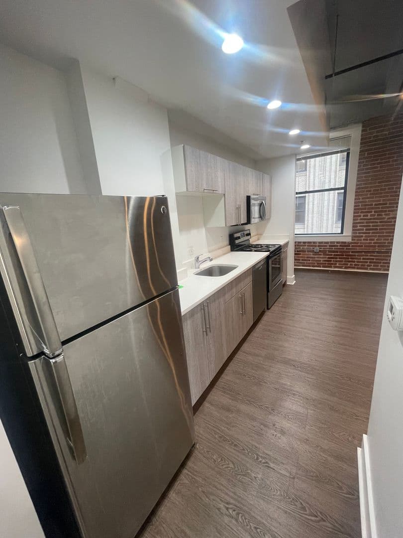 Pittsburgh Apartment: 436 First Ave