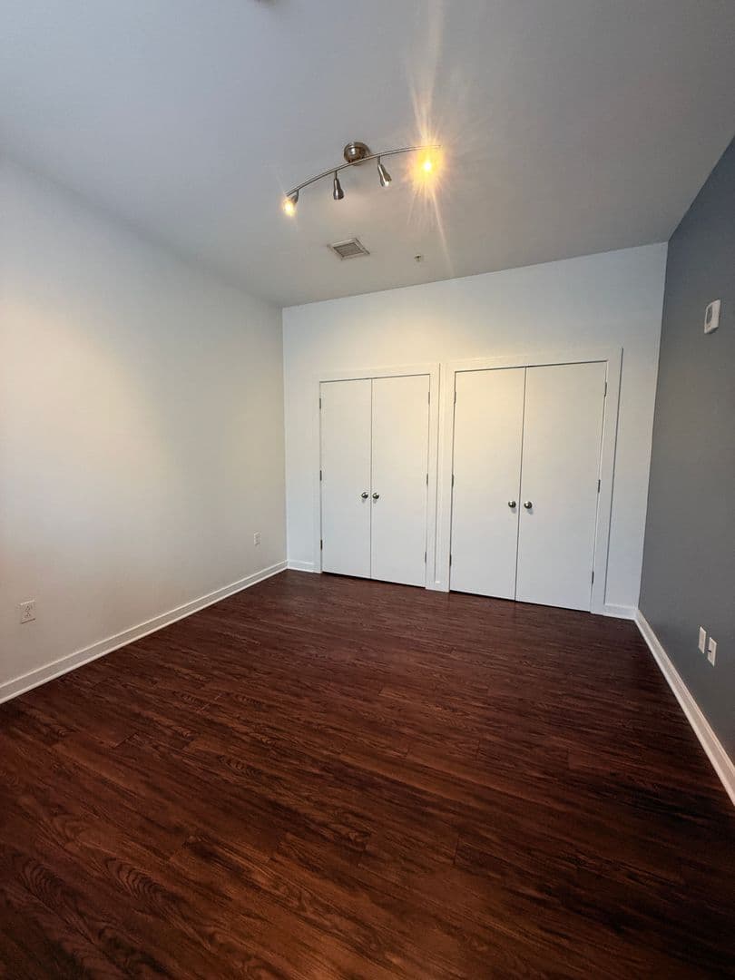 Pittsburgh Apartment: 909 Penn Ave