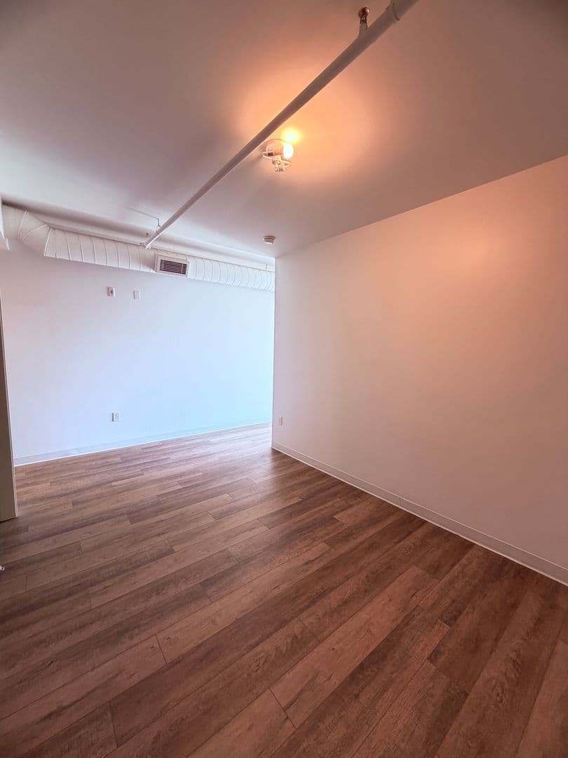 Pittsburgh Apartment: 1709-1715 5th Ave