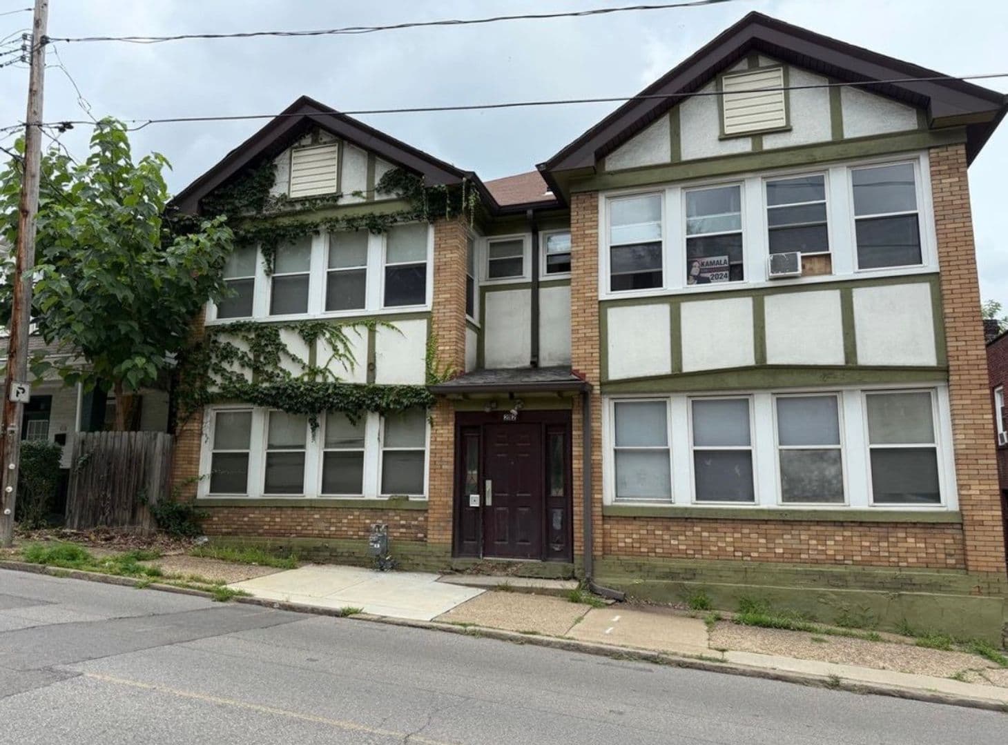 Pittsburgh Apartment: 208-212 Brighton Road