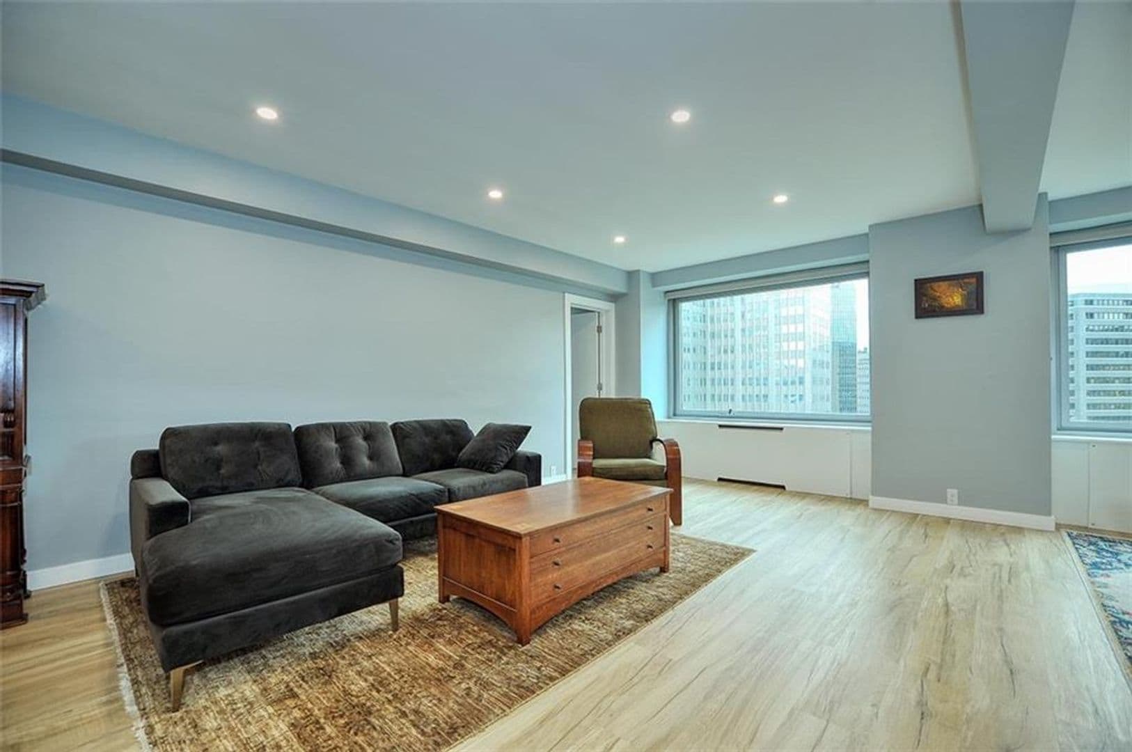 Pittsburgh Condo: 320 Fort Duquesne Blvd