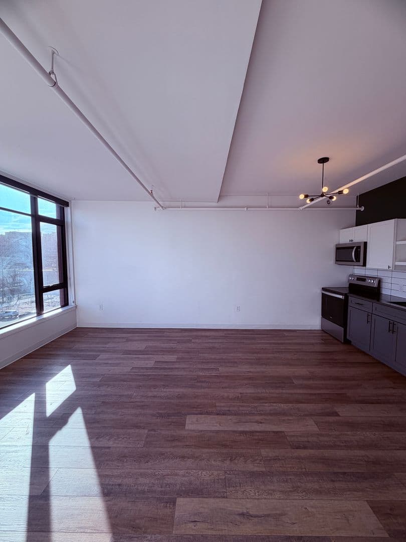 Pittsburgh Apartment: 1709-1715 5th Ave