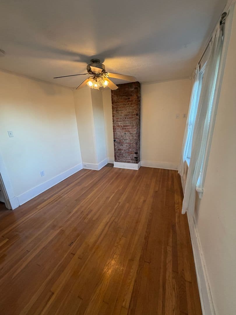 Pittsburgh House: 5248 Beelermont Place