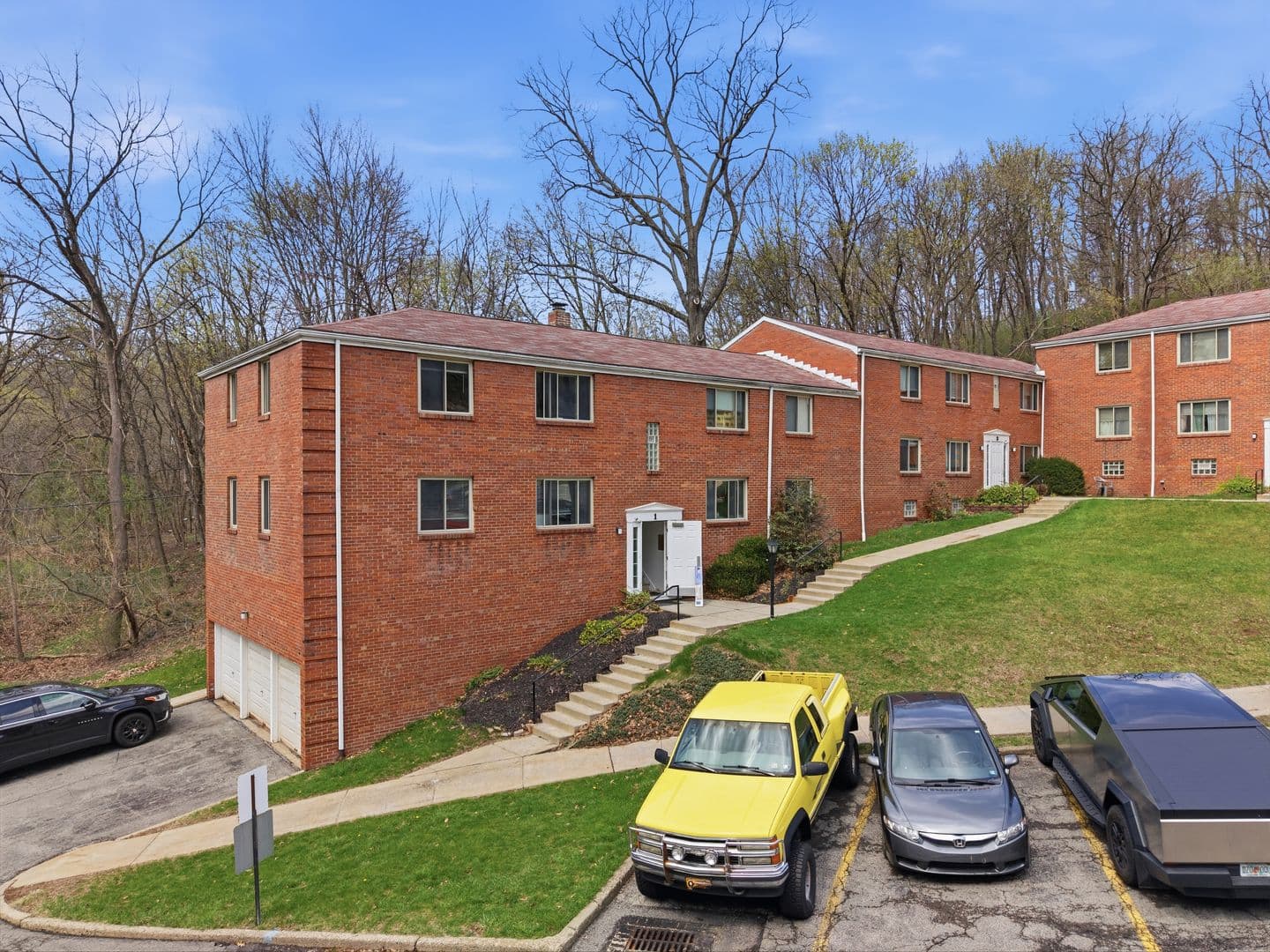 Butler Apartment: 1 Lumar Drive