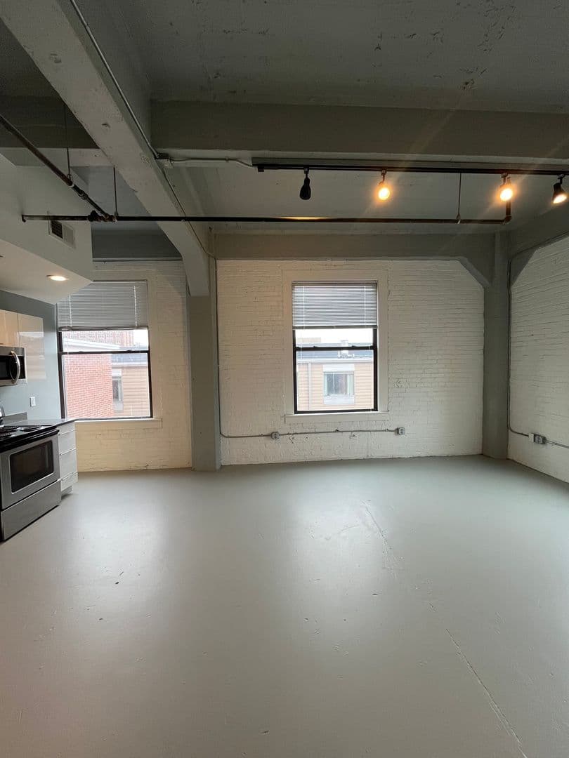 Pittsburgh Apartment: 436 First Ave
