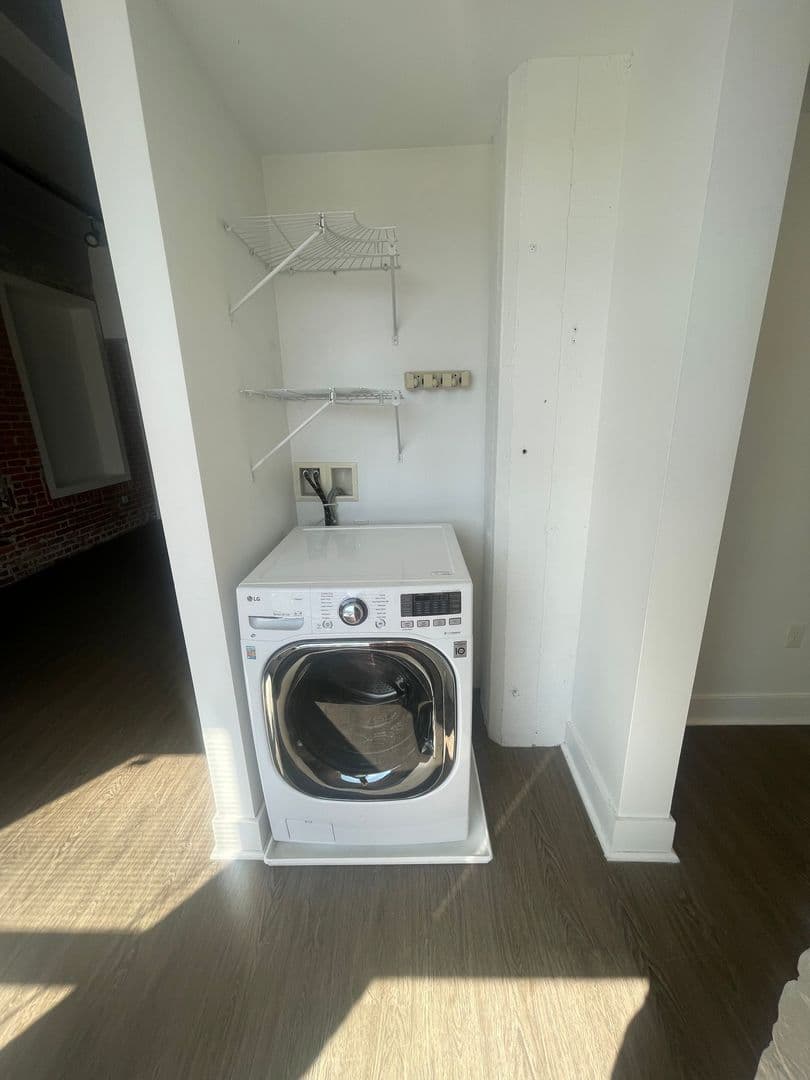 Pittsburgh Apartment: 436 First Ave