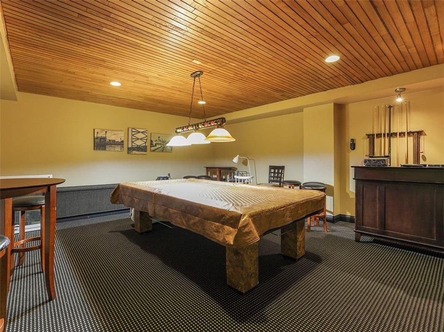 Pittsburgh Condo: 320 Fort Duquesne Blvd