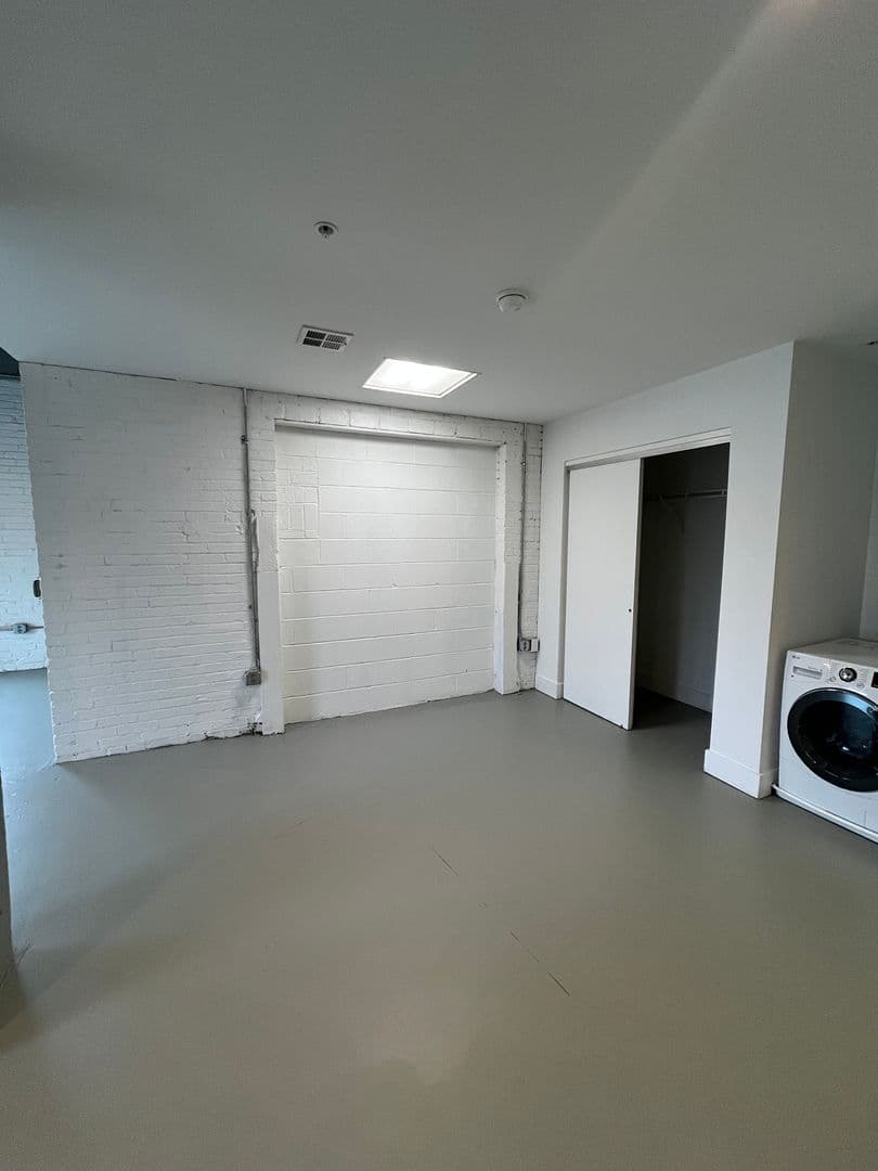Pittsburgh Apartment: 436 First Ave
