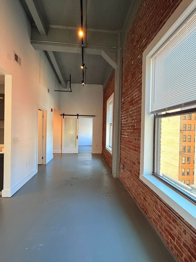 Pittsburgh Apartment: 436 First Ave