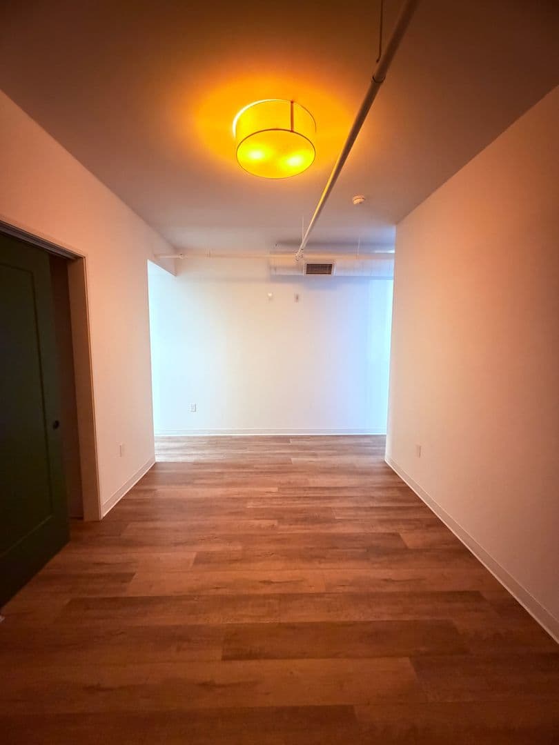 Pittsburgh Apartment: 1709-1715 5th Ave