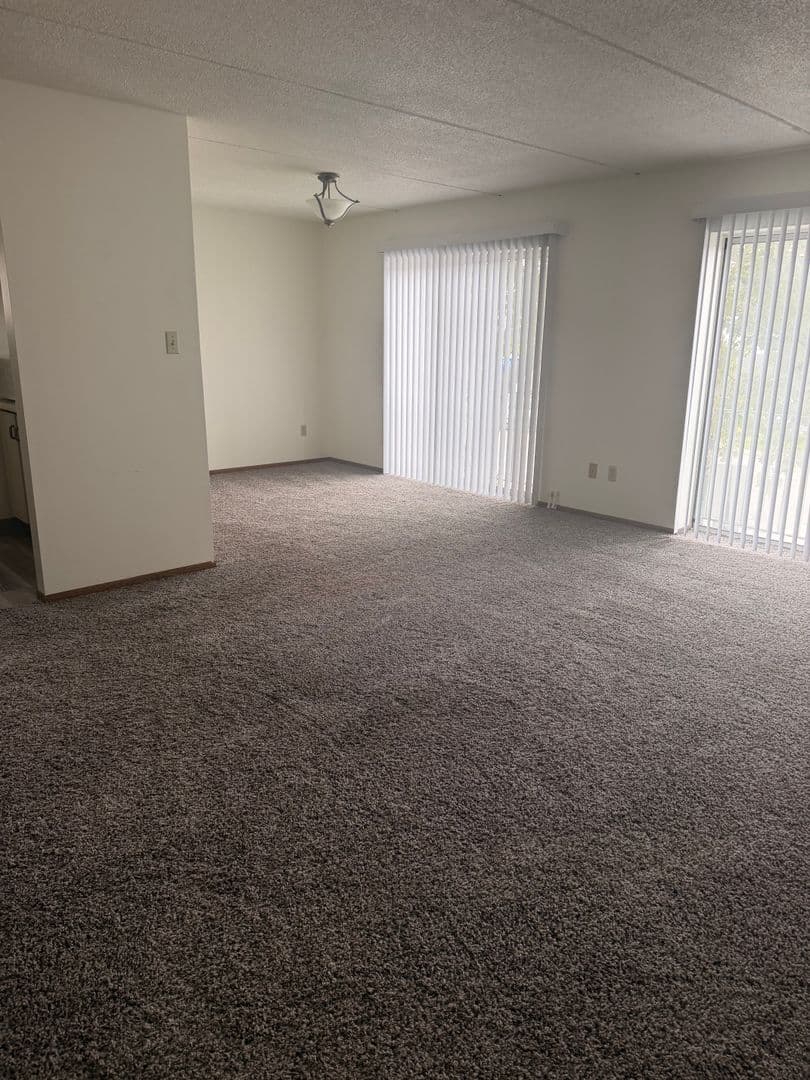 Blawnox Apartment: 401 - 407 Freeport Road