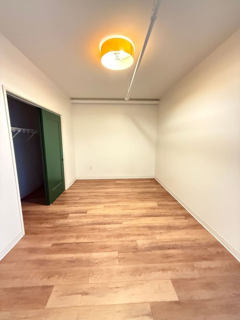 Pittsburgh Apartment: 1709-1715 5th Ave