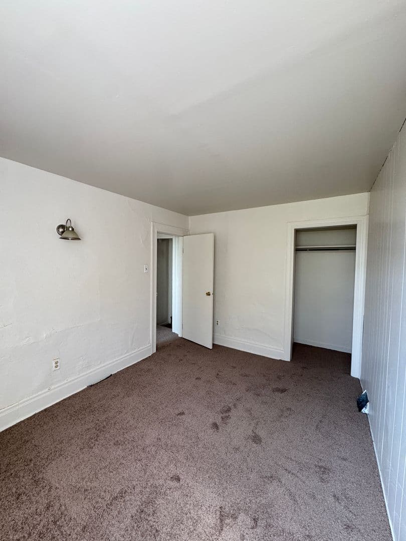 Pittsburgh House: 140 Marsden Street