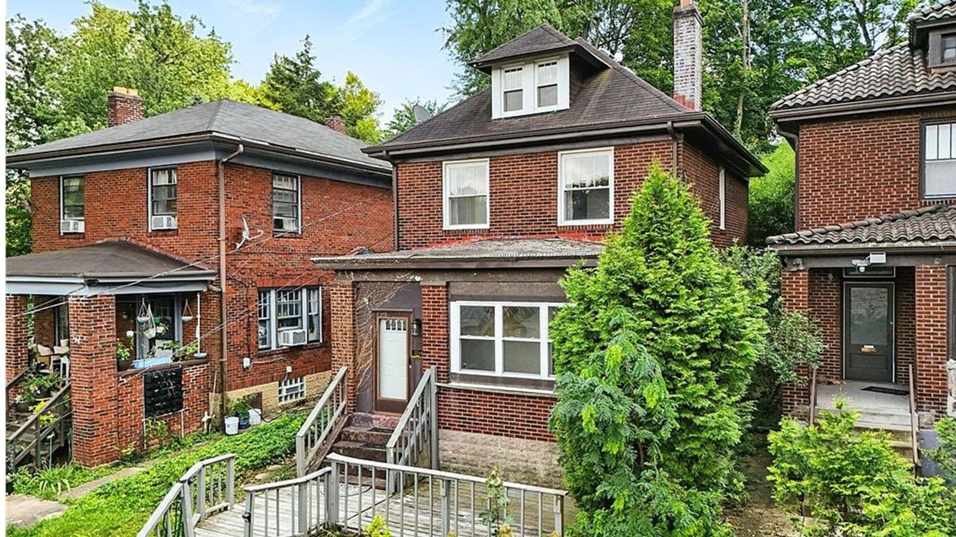 Pittsburgh House: 5248 Beelermont Place