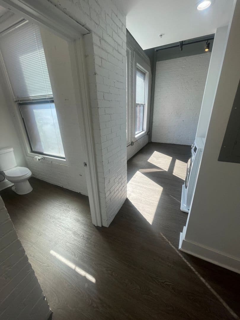Pittsburgh Apartment: 436 First Ave