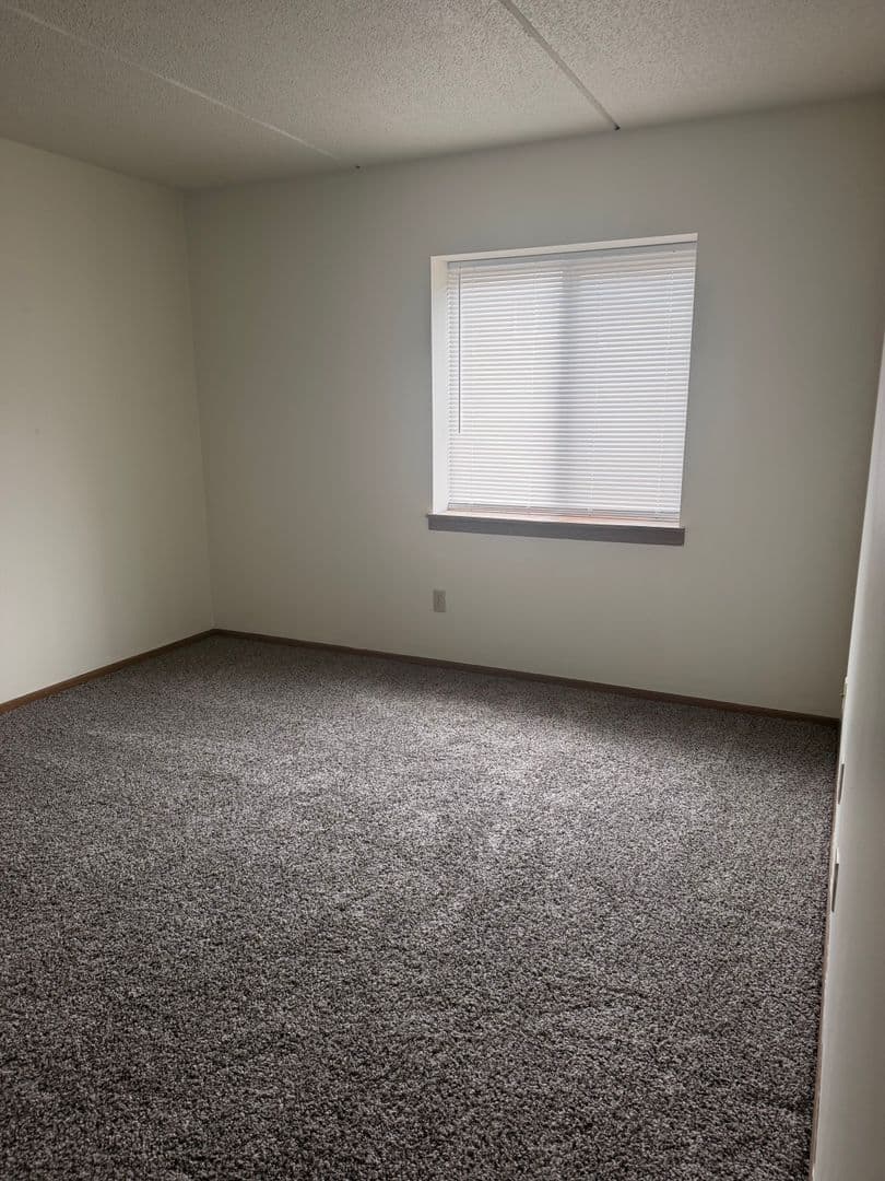 Blawnox Apartment: 401 - 407 Freeport Road