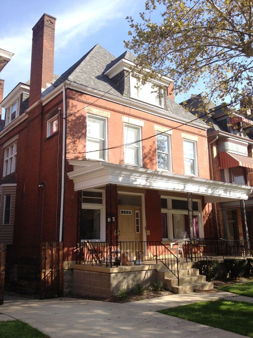Pittsburgh Apartment: 354 N Craig Street