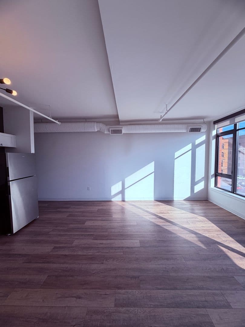Pittsburgh Apartment: 1709-1715 5th Ave