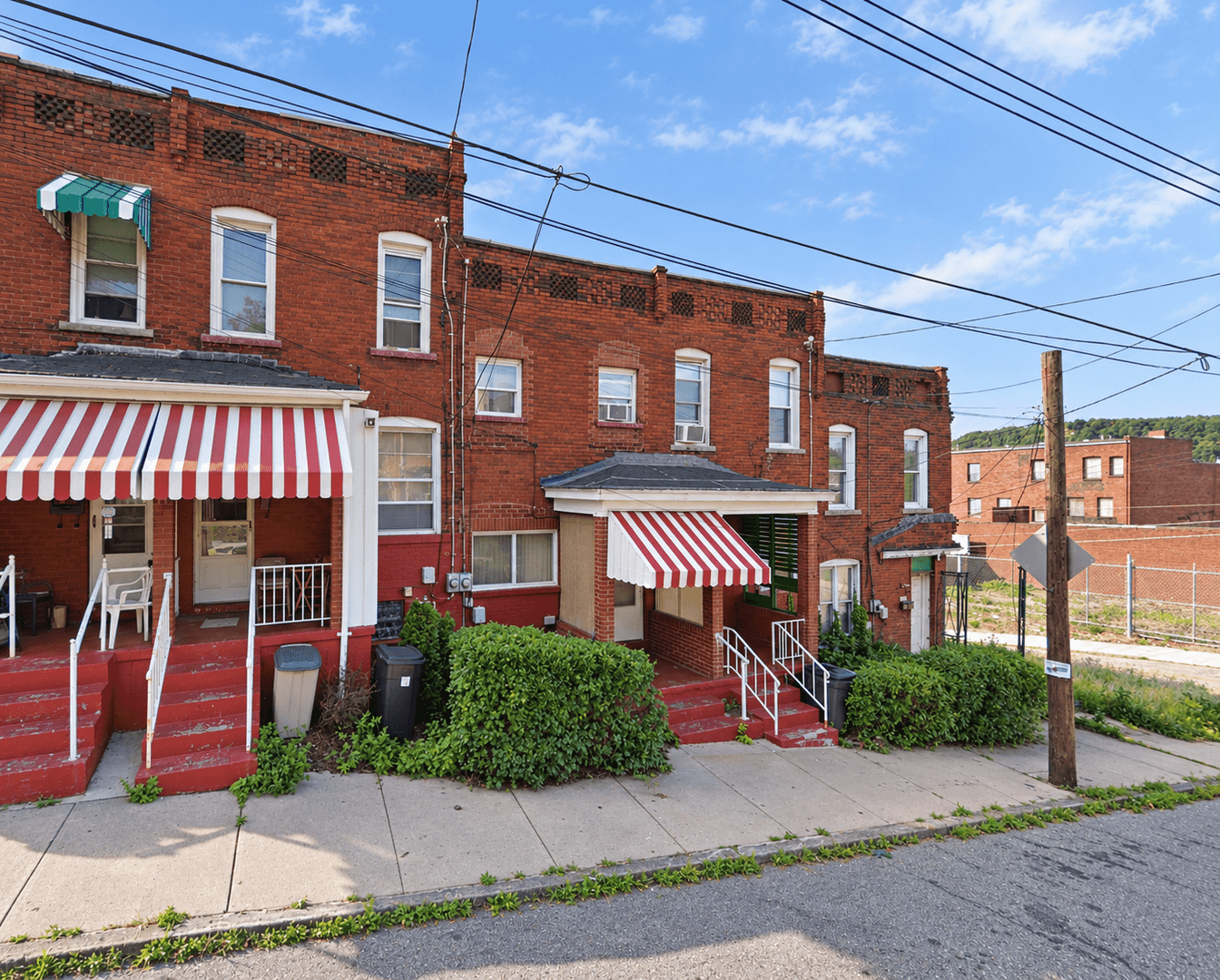 Pittsburgh House: 140 Marsden Street