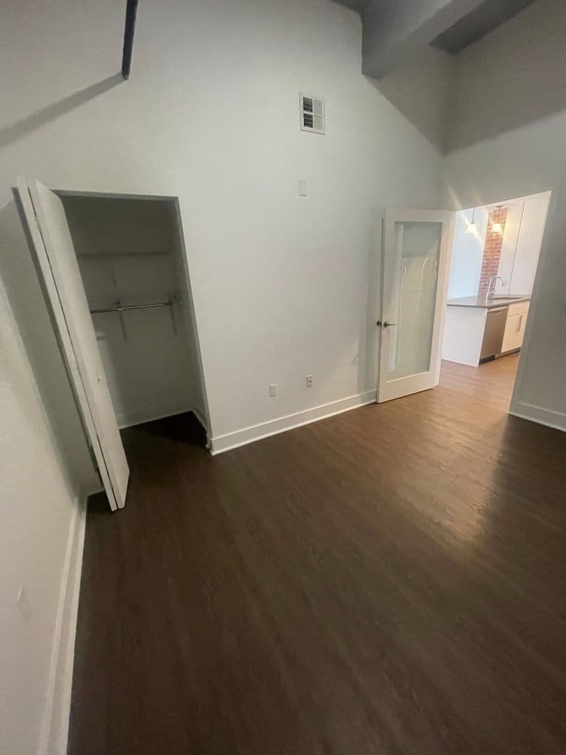 Pittsburgh Apartment: 436 First Ave