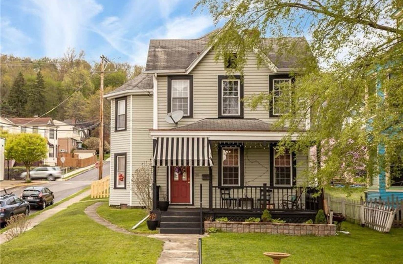 Pittsburgh House: 204 Superior Ave