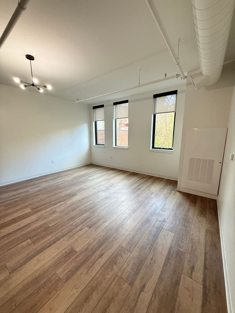 Pittsburgh Apartment: 1709-1715 5th Ave