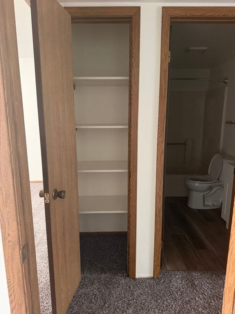 Blawnox Apartment: 401 - 407 Freeport Road