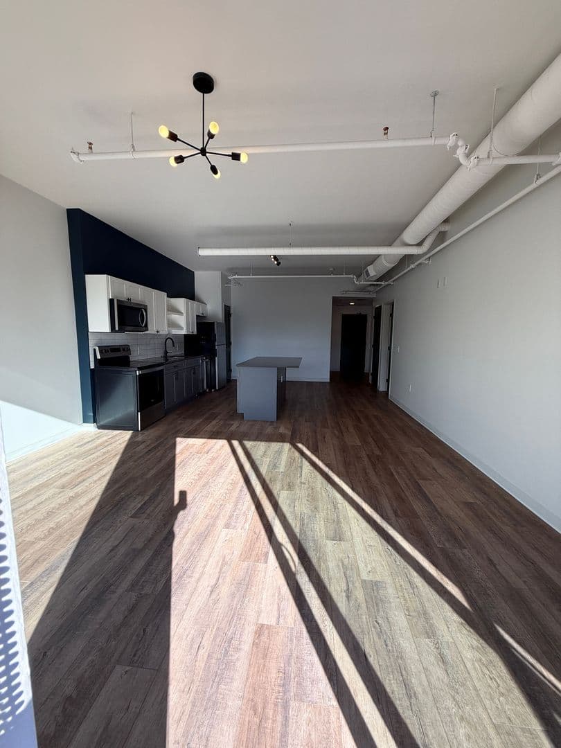 Pittsburgh Apartment: 1709-1715 5th Ave