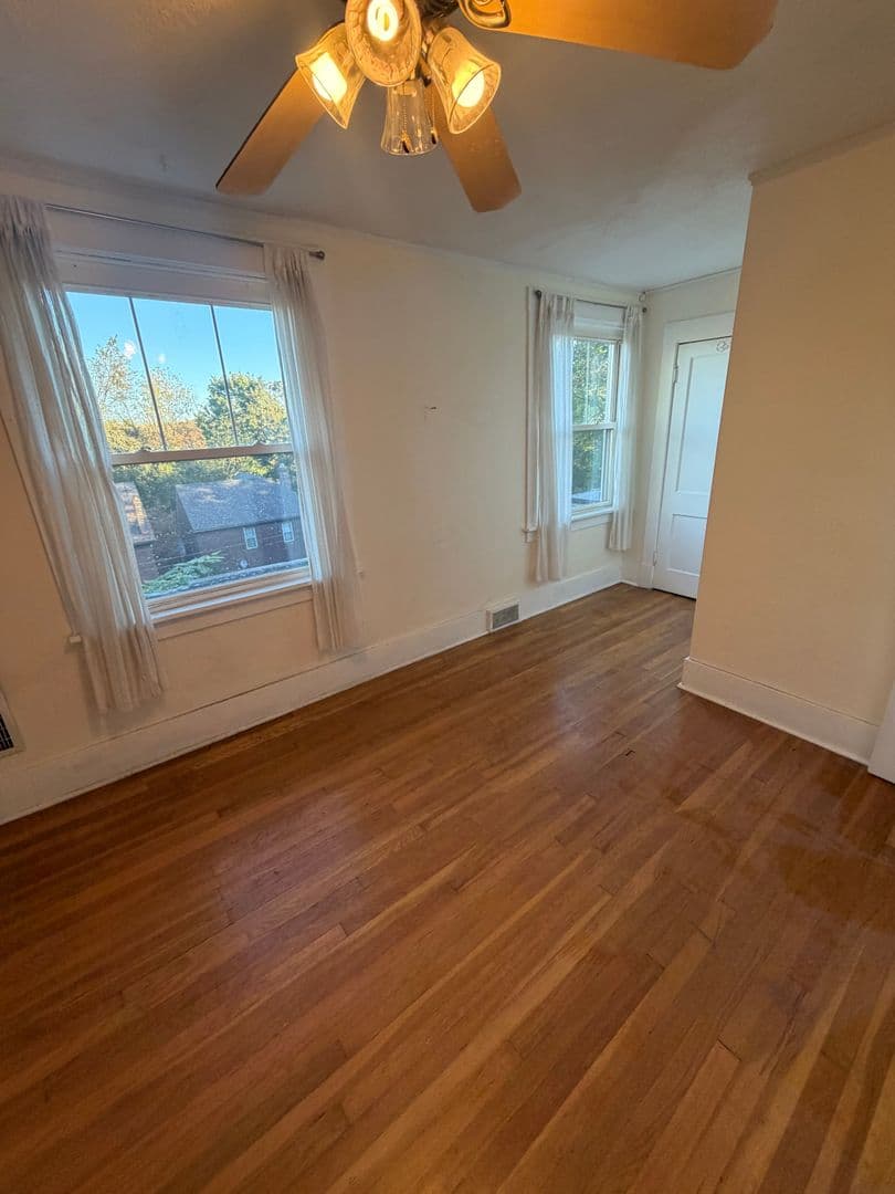 Pittsburgh House: 5248 Beelermont Place