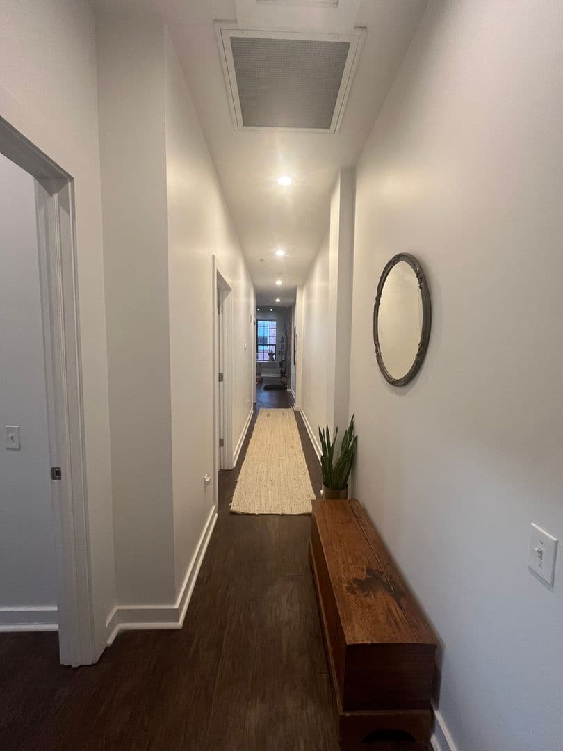 Pittsburgh Apartment: 909 Penn Ave