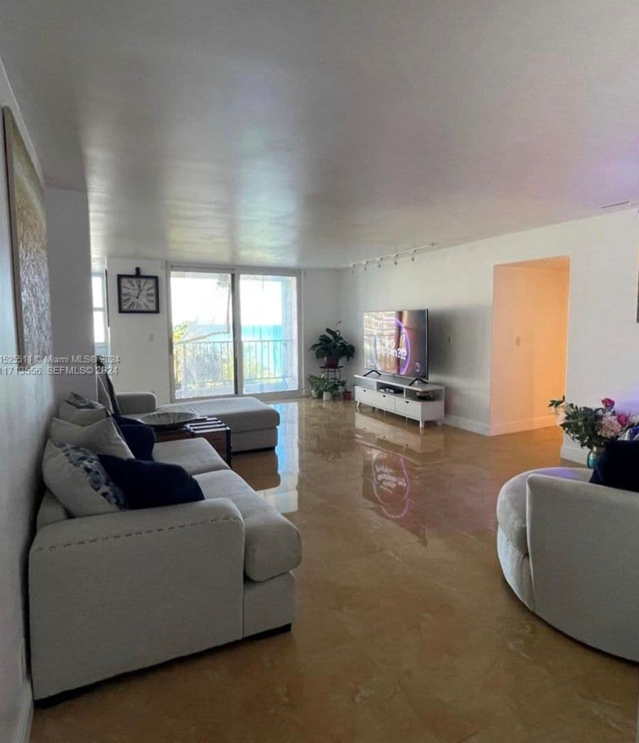 Miami Condo: 1890 S Ocean Dr
