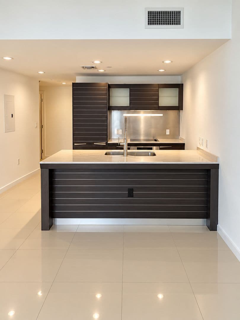Miami Condo: 200 Biscayne Blvd Way - Unit 3306