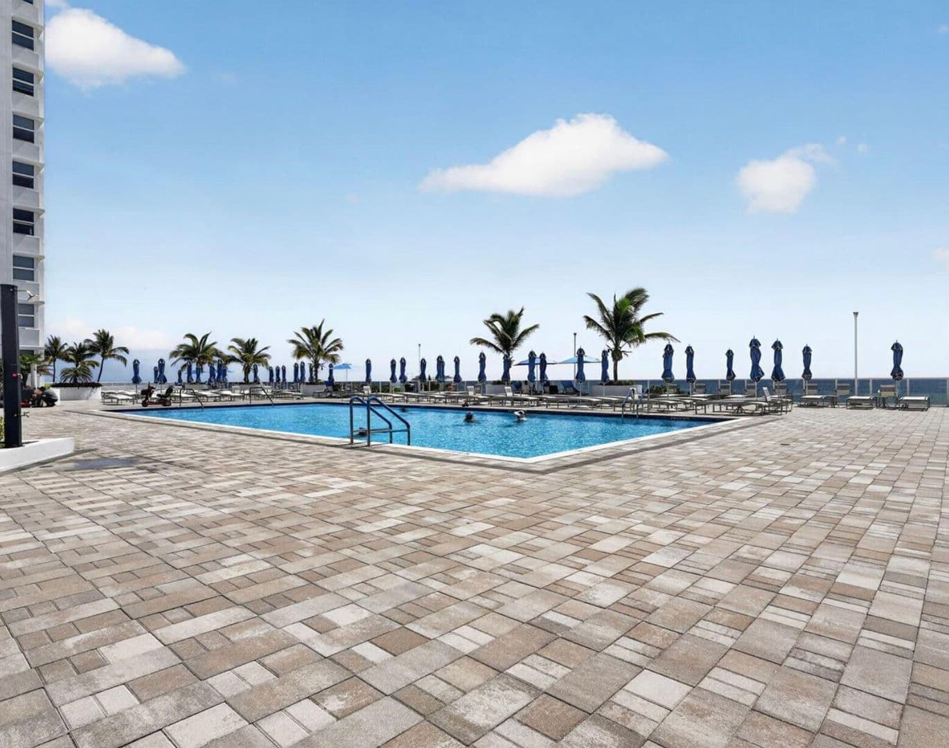 Miami Condo: 1890 S Ocean Dr