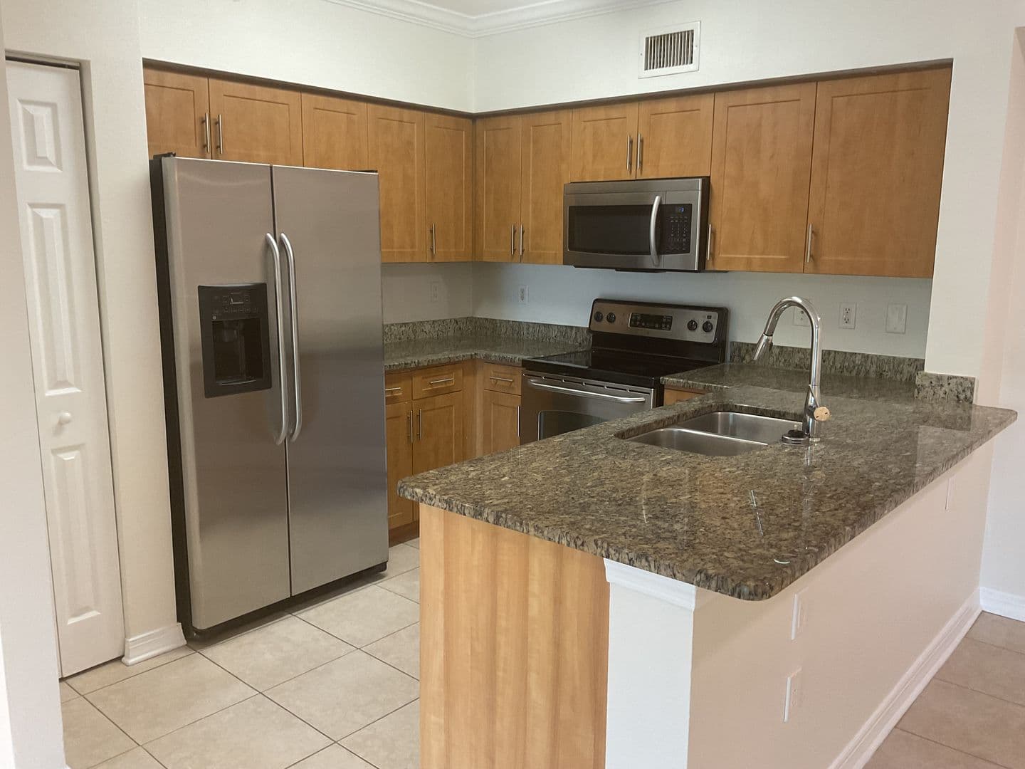 WestPalm Beach Condo: 6505 Emerald Dunes Dr #204