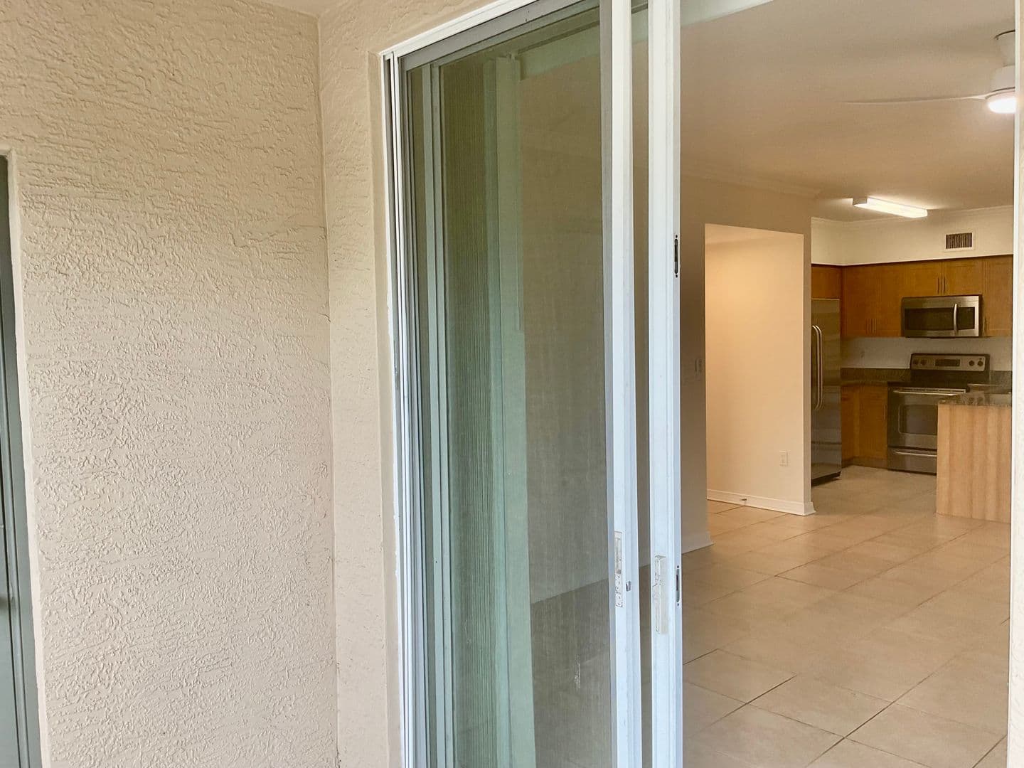 WestPalm Beach Condo: 6505 Emerald Dunes Dr #204