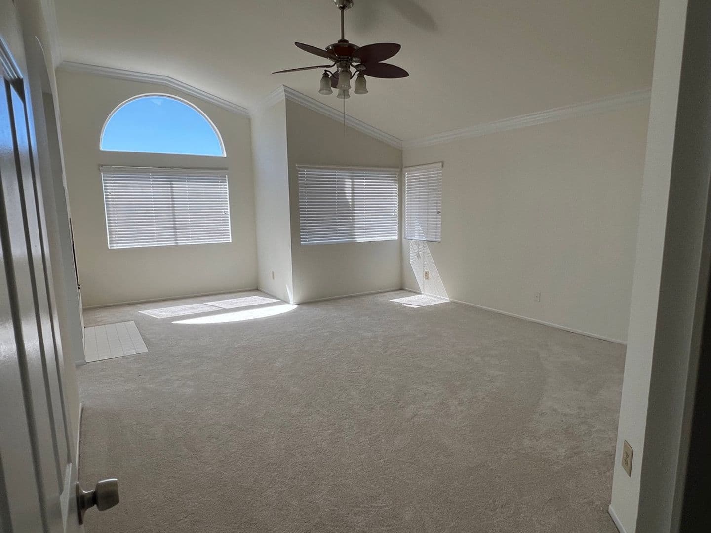 Riverside House: 8821 Digger Pine Drive