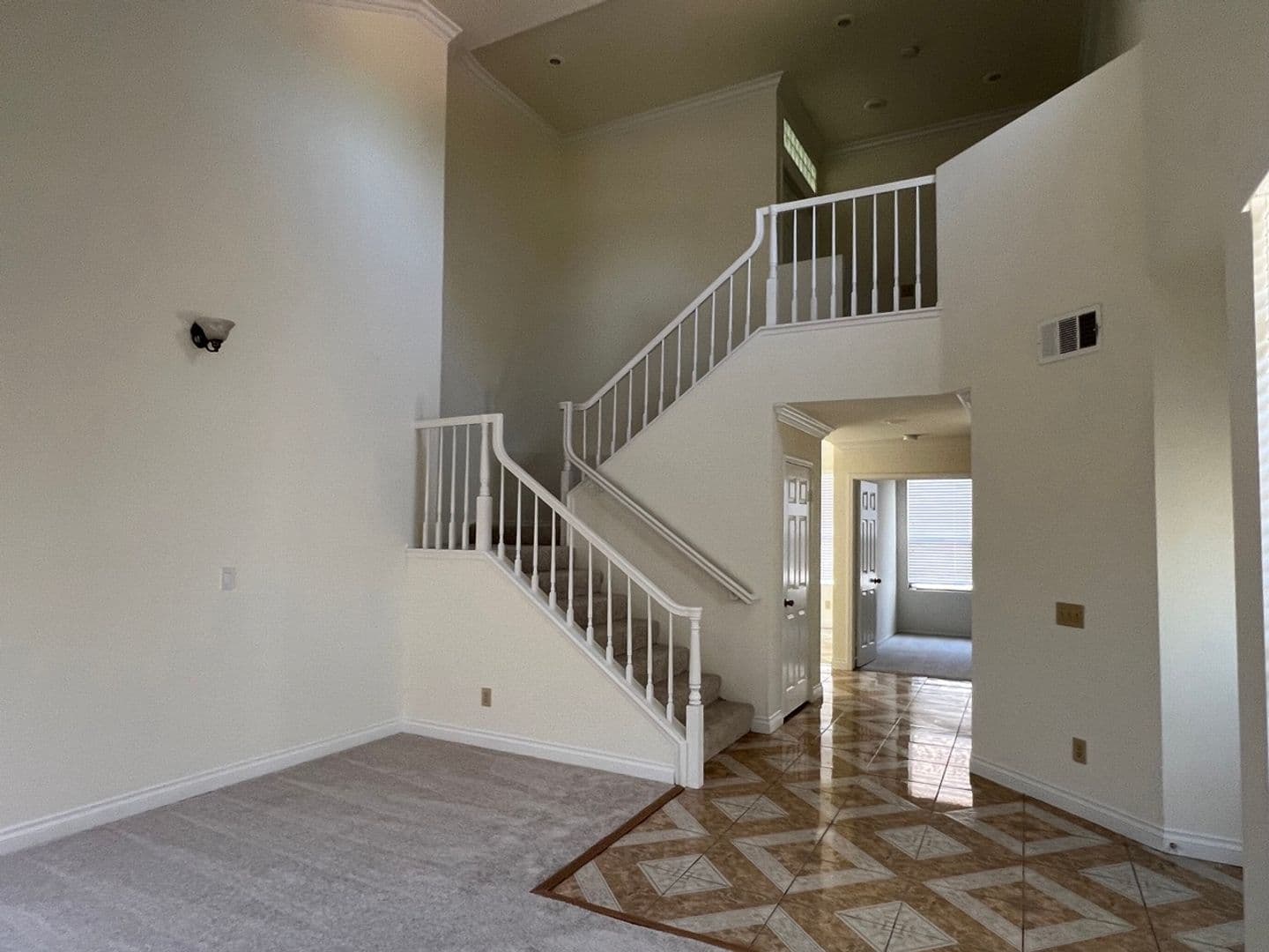 Riverside House: 8821 Digger Pine Drive