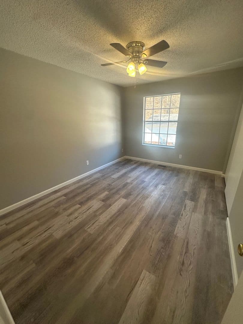 Imperial Townhome: 4701 S. Pointe Dr.