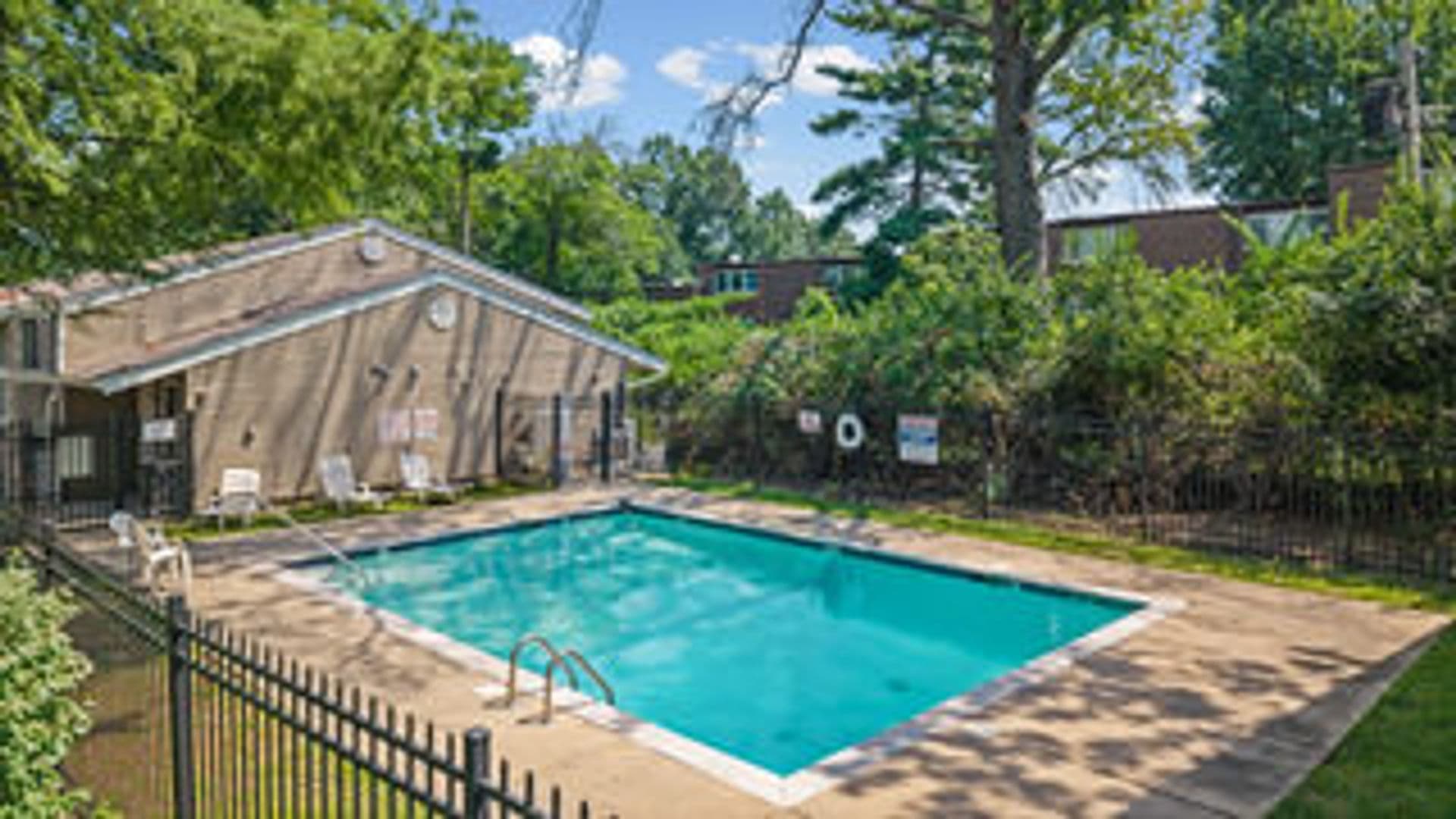 OLIVETTE Apartment: 1101 OLIVE VILLAGE CT