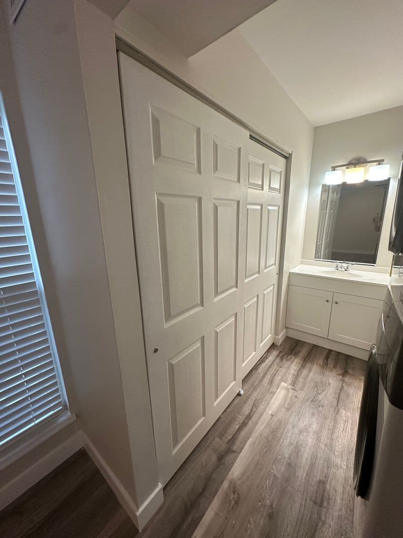 OLIVETTE Apartment: 1101 OLIVE VILLAGE CT