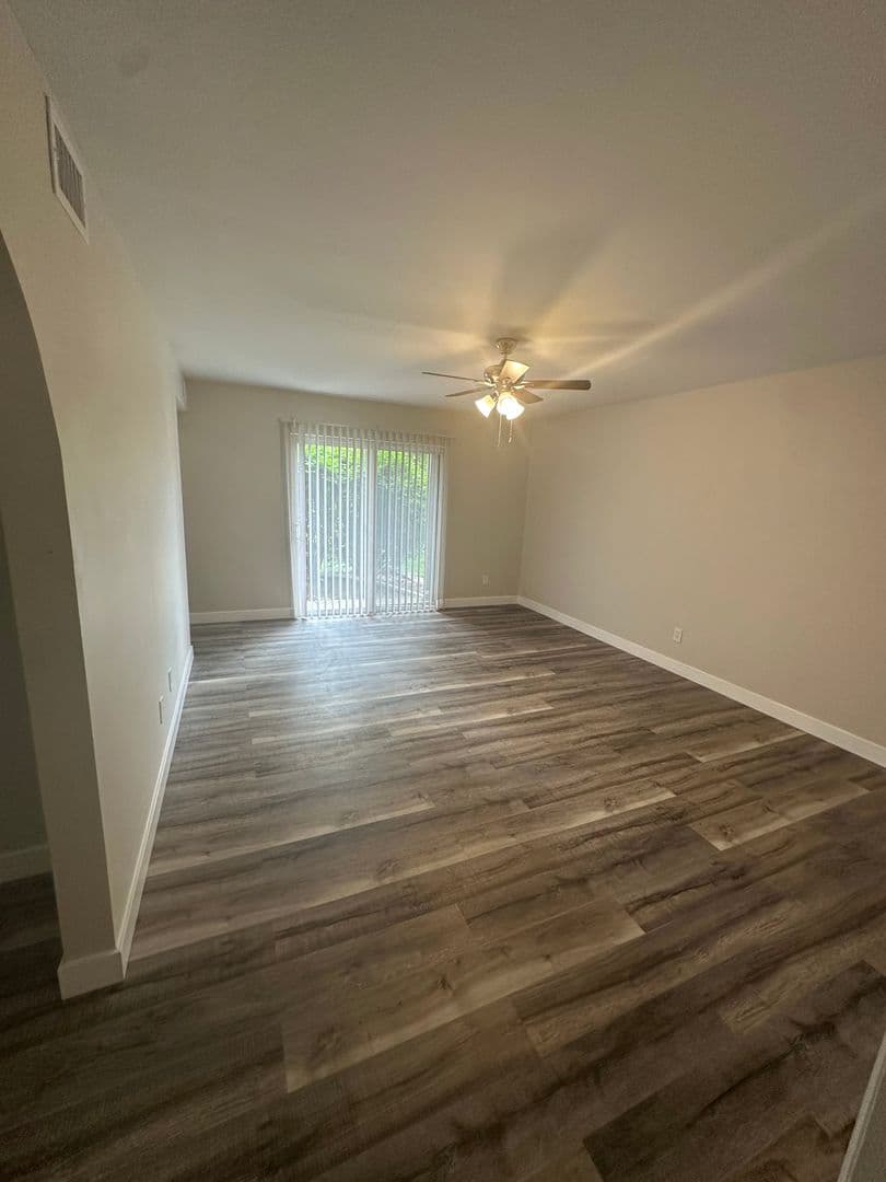 OLIVETTE Apartment: 1101 OLIVE VILLAGE CT