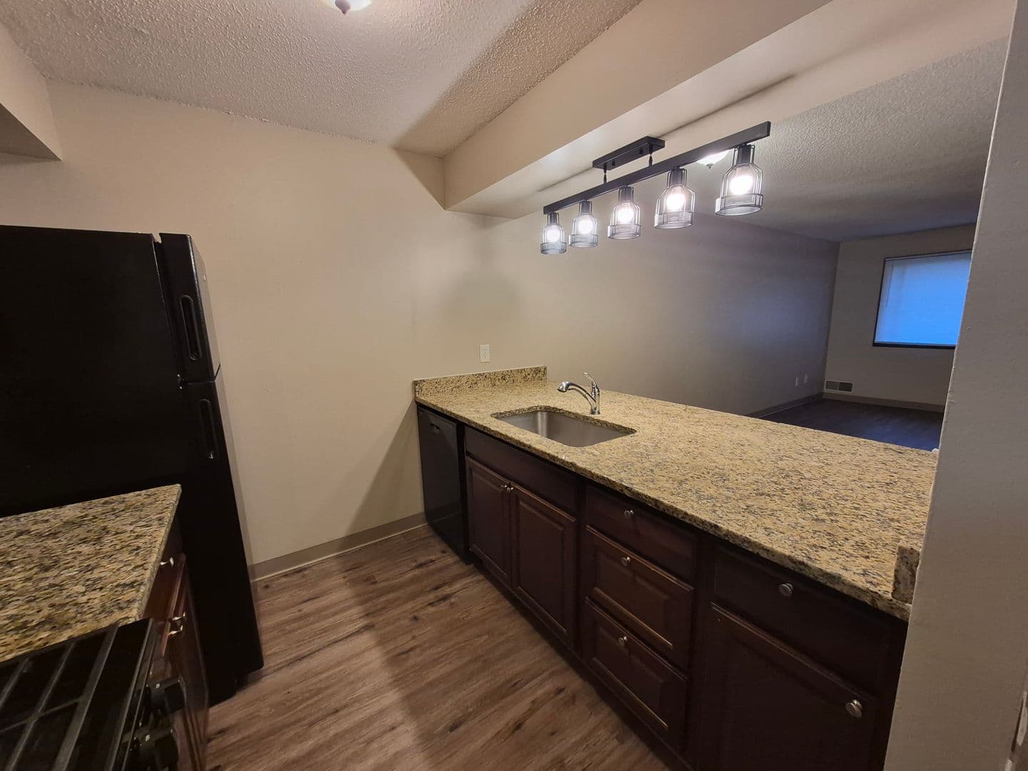 Des Moines Apartment: 1108-1110 East McKinley Avenue