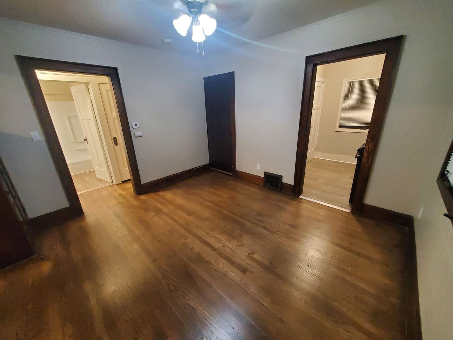 Des Moines House: 2726 Des Moines Street