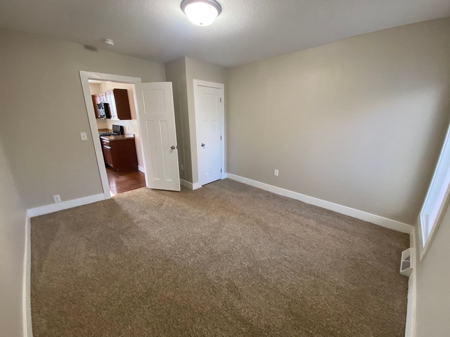 Des Moines House: 624 Southeast 12th Street