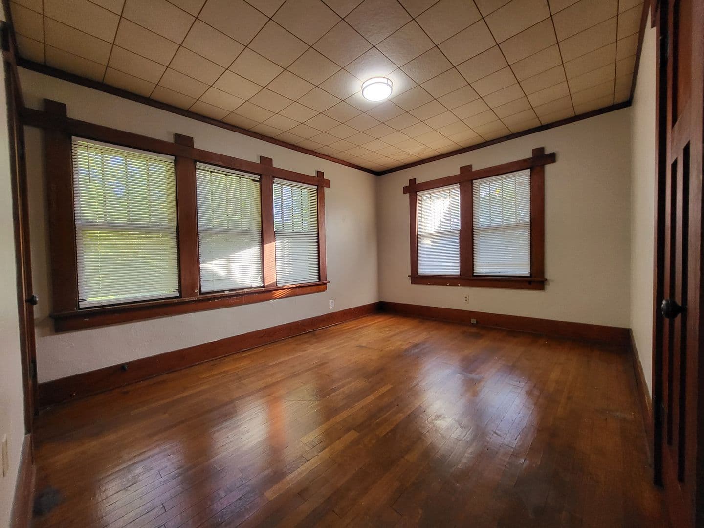 Des Moines House: 1615 Jefferson Avenue