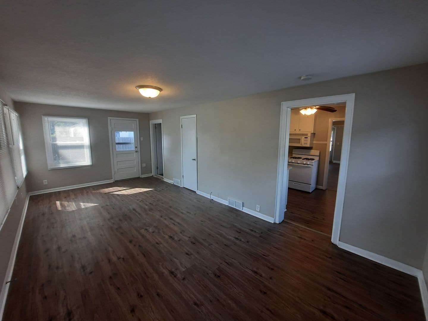 Des Moines House: 2201 Maple Street