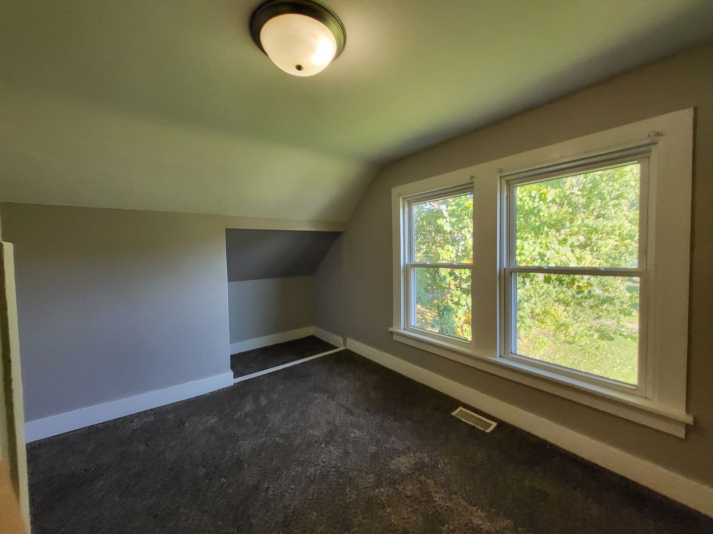 Des Moines House: 209 Olinda Avenue