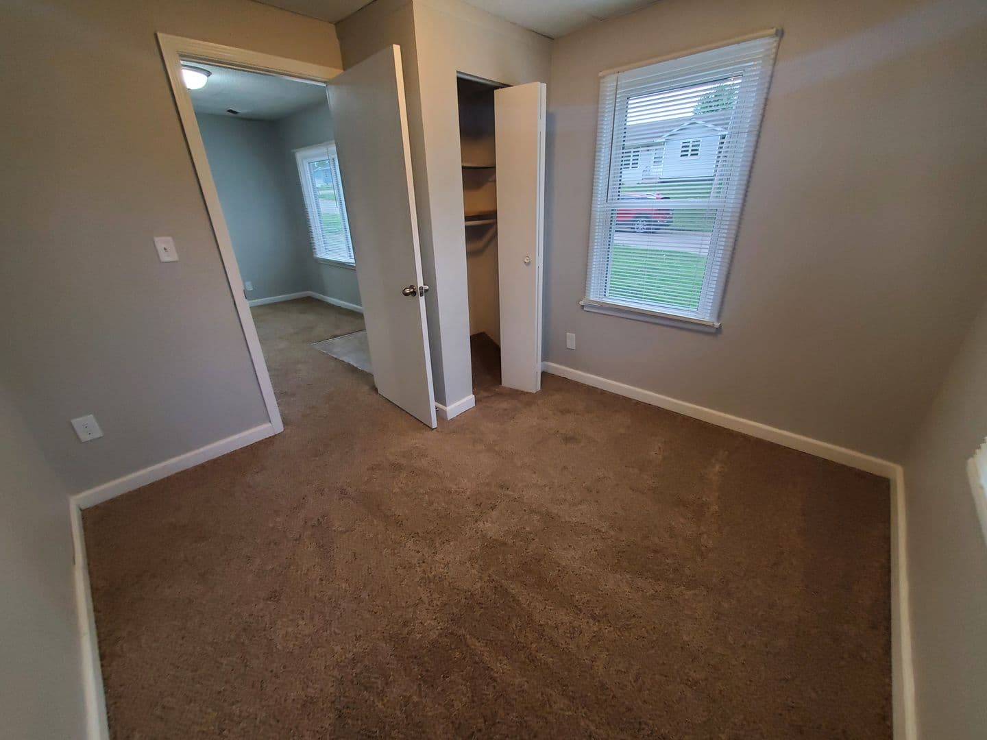 Des Moines House: 215 Leland Avenue